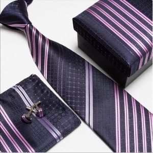 🆕 Tie, cuff links, pocket square. 100% silk